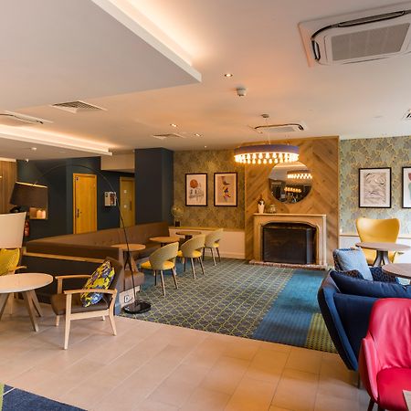 Holiday Inn Cambridge By Ihg Girton  Bagian luar foto
