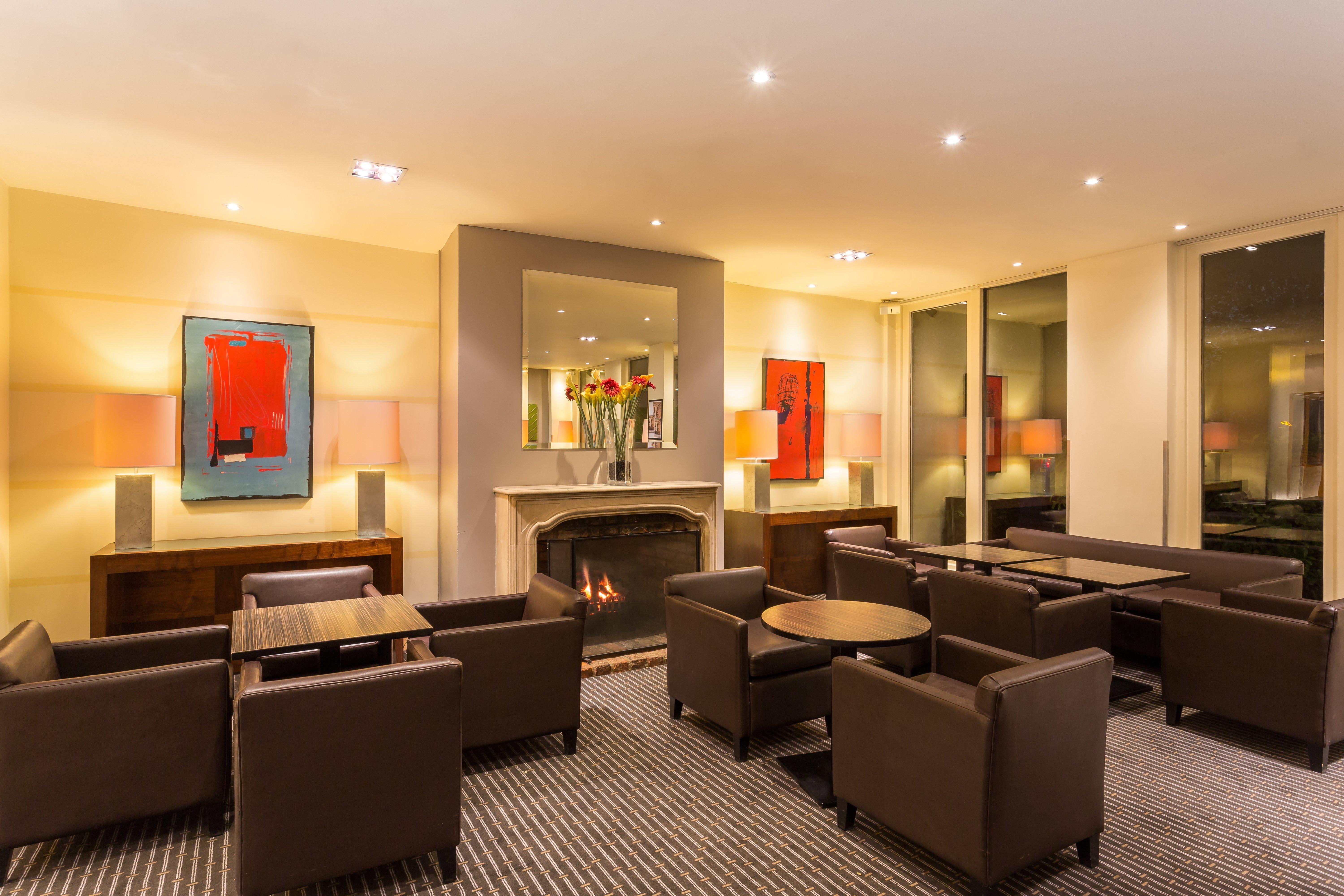 Holiday Inn Cambridge By Ihg Girton  Bagian luar foto