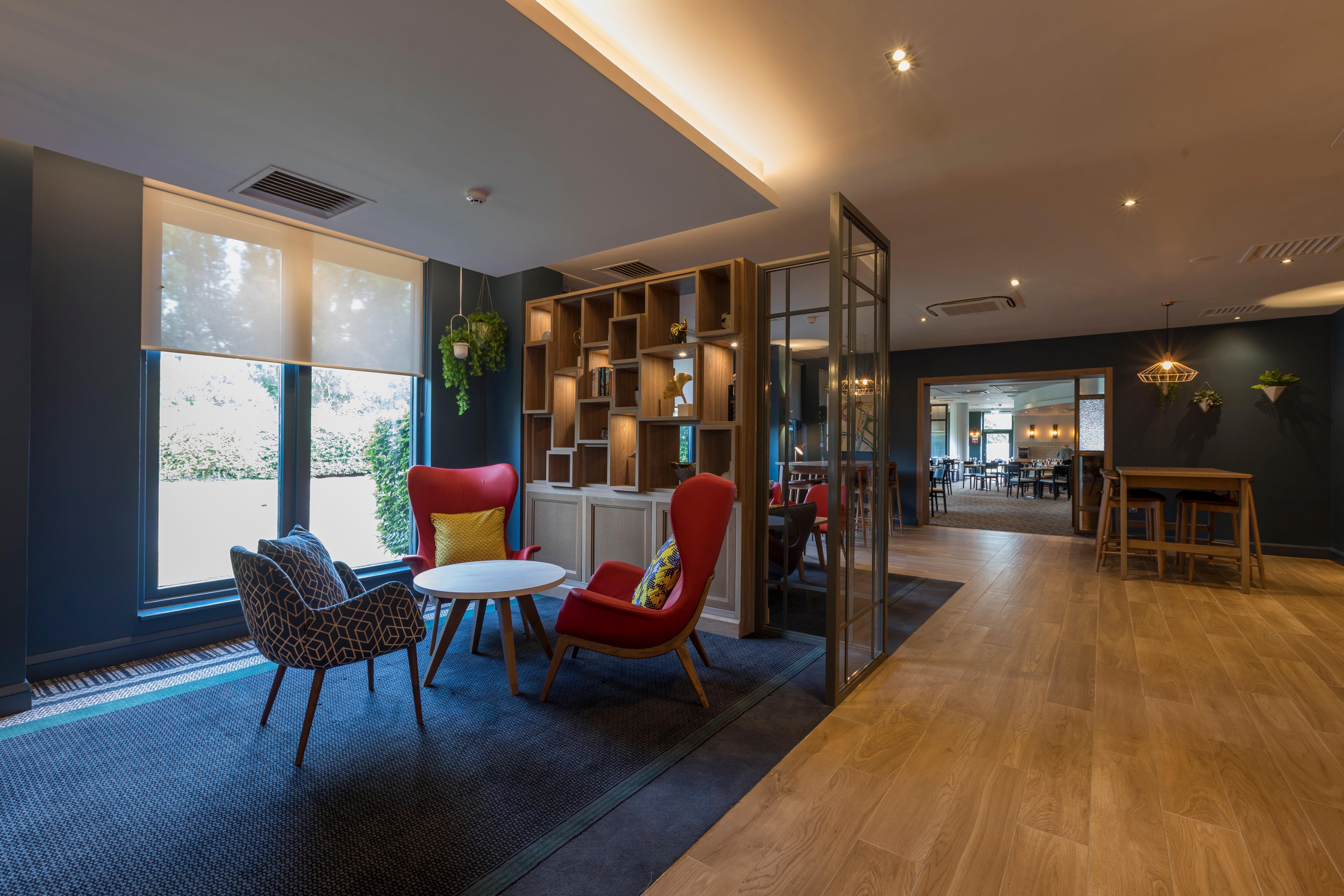 Holiday Inn Cambridge By Ihg Girton  Bagian luar foto