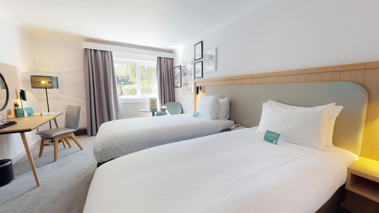 Holiday Inn Cambridge By Ihg Girton  Bagian luar foto