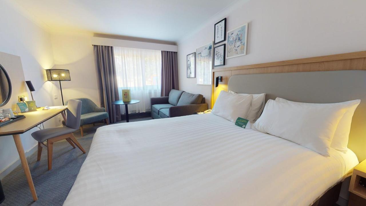 Holiday Inn Cambridge By Ihg Girton  Bagian luar foto