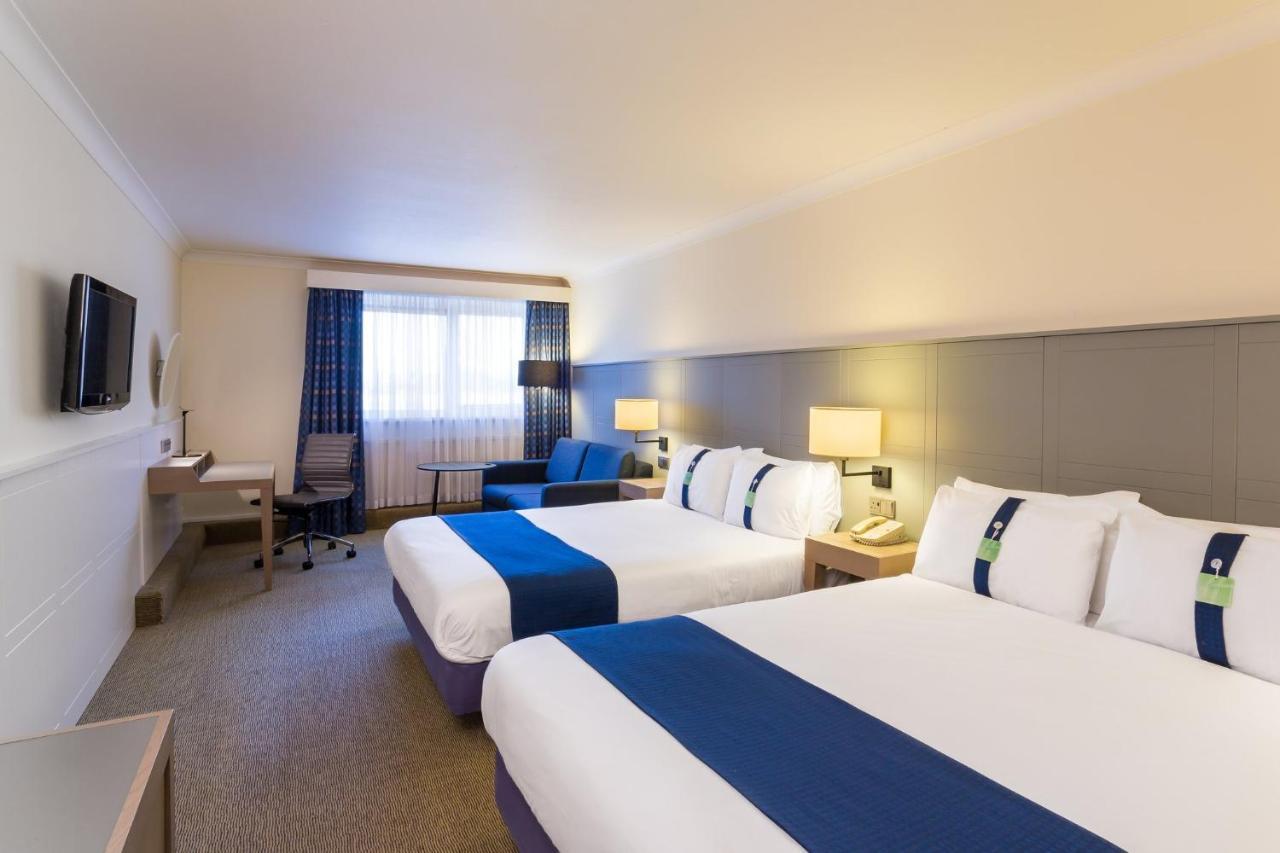 Holiday Inn Cambridge By Ihg Girton  Bagian luar foto