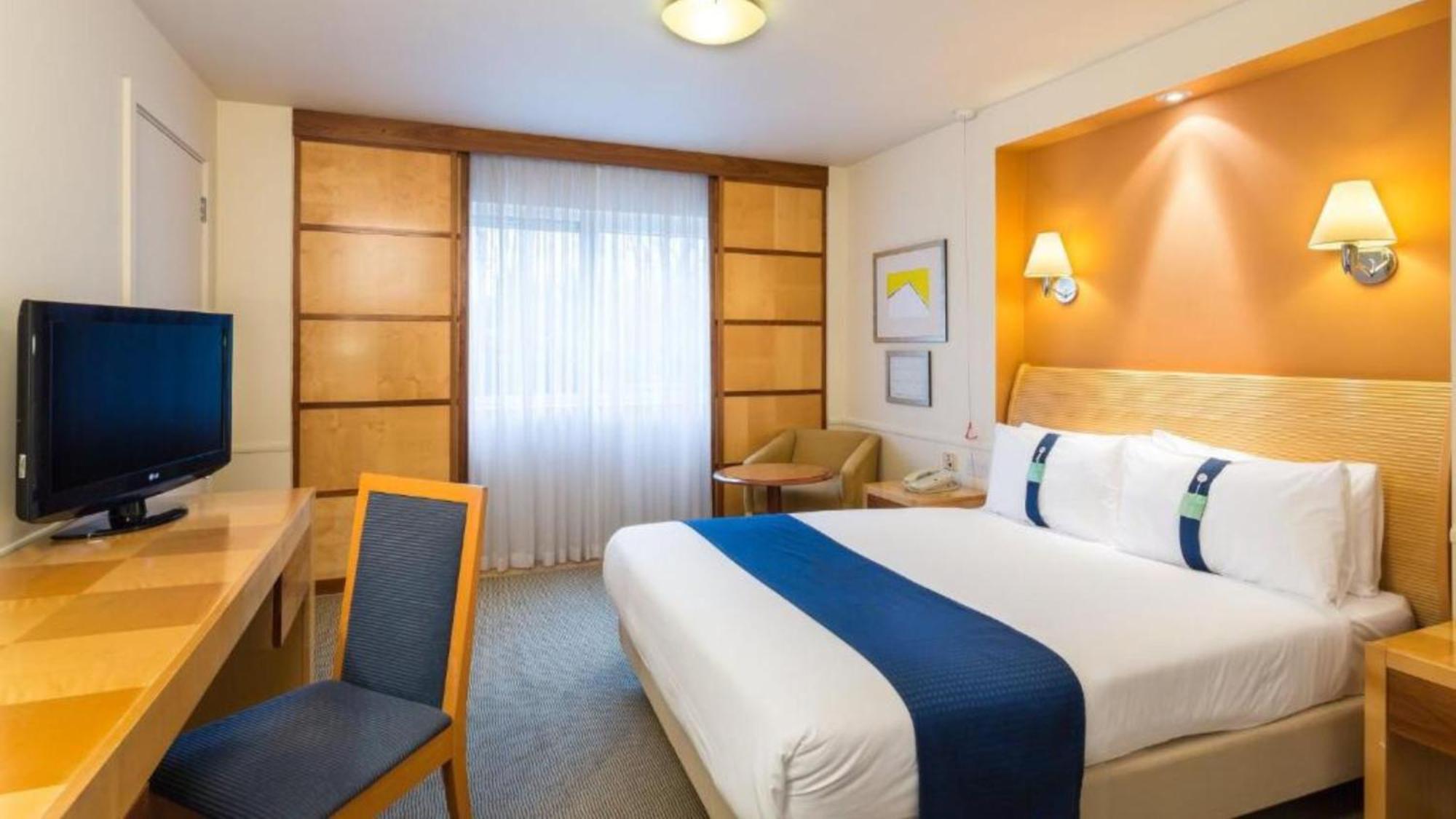 Holiday Inn Cambridge By Ihg Girton  Bagian luar foto