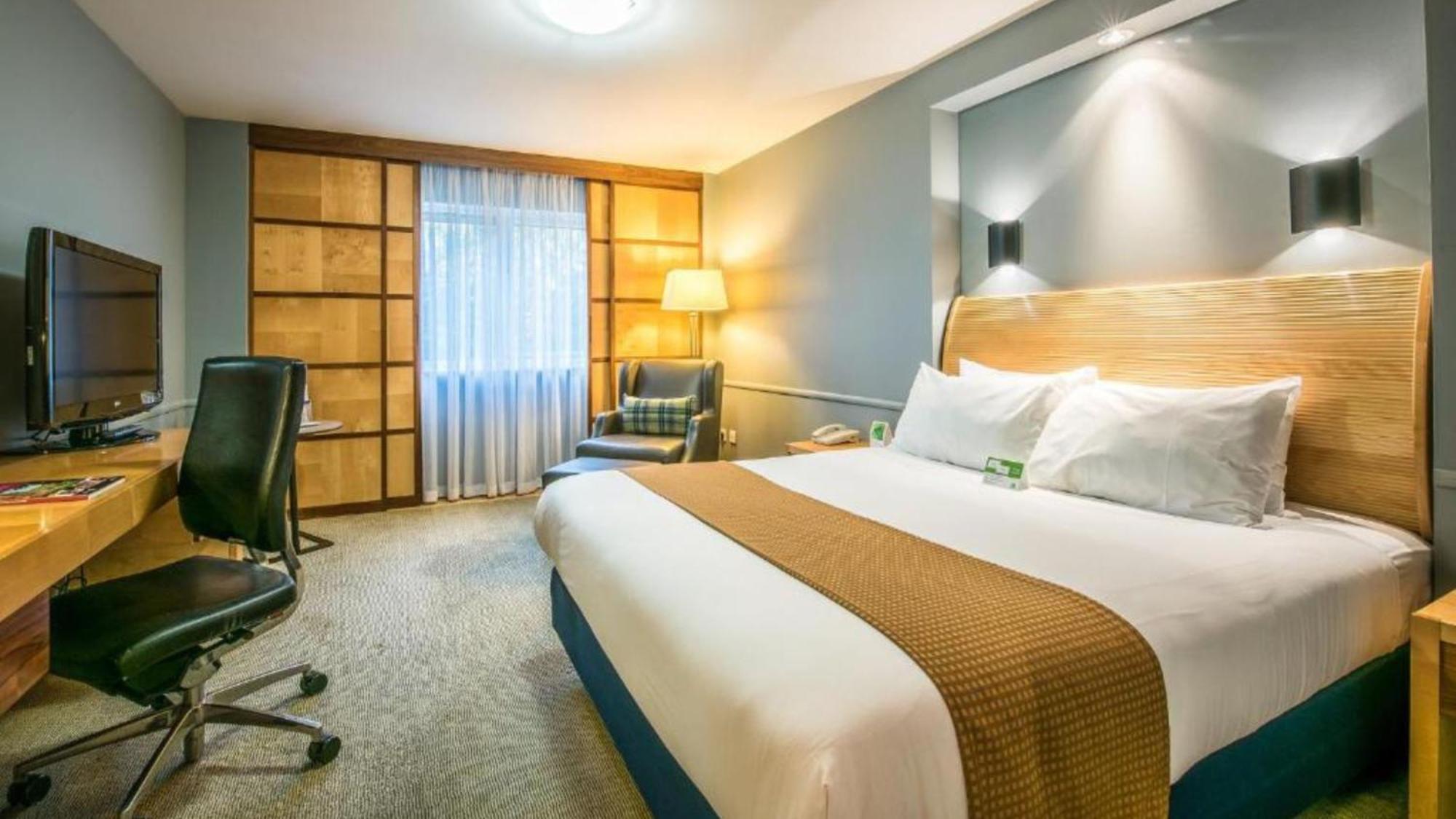 Holiday Inn Cambridge By Ihg Girton  Bagian luar foto